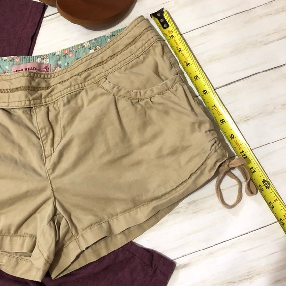 {Duck head} khaki shorts with ruched tied sides - Picture 4 of 6